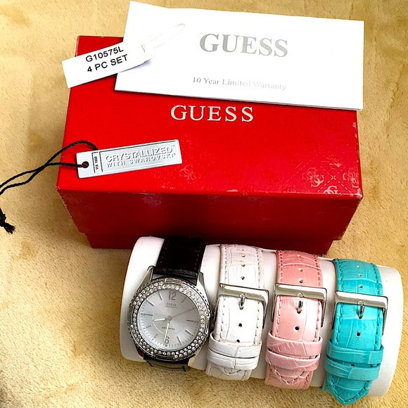 SWAROVSKI CRYSTAL Guess Watch w/ 4 GENUINE LEATHER BANDS!! - Picture 2 of 6